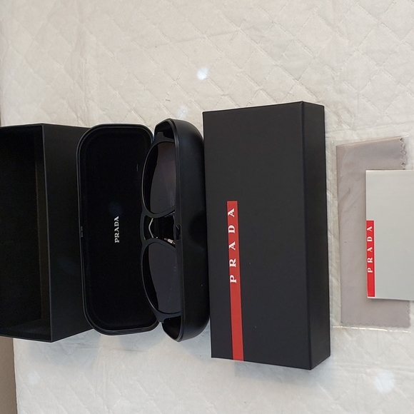 Prada Unisex Sunglasses - Picture 4 of 4